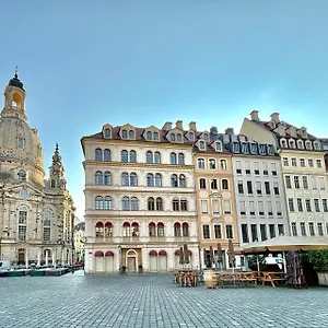 Neumarkt **** Dresde