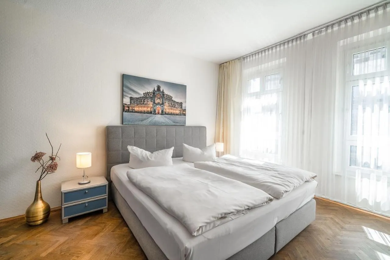 ***  Aparthotel Muenzgasse An Der Frauenkirche Dresden Tyskland